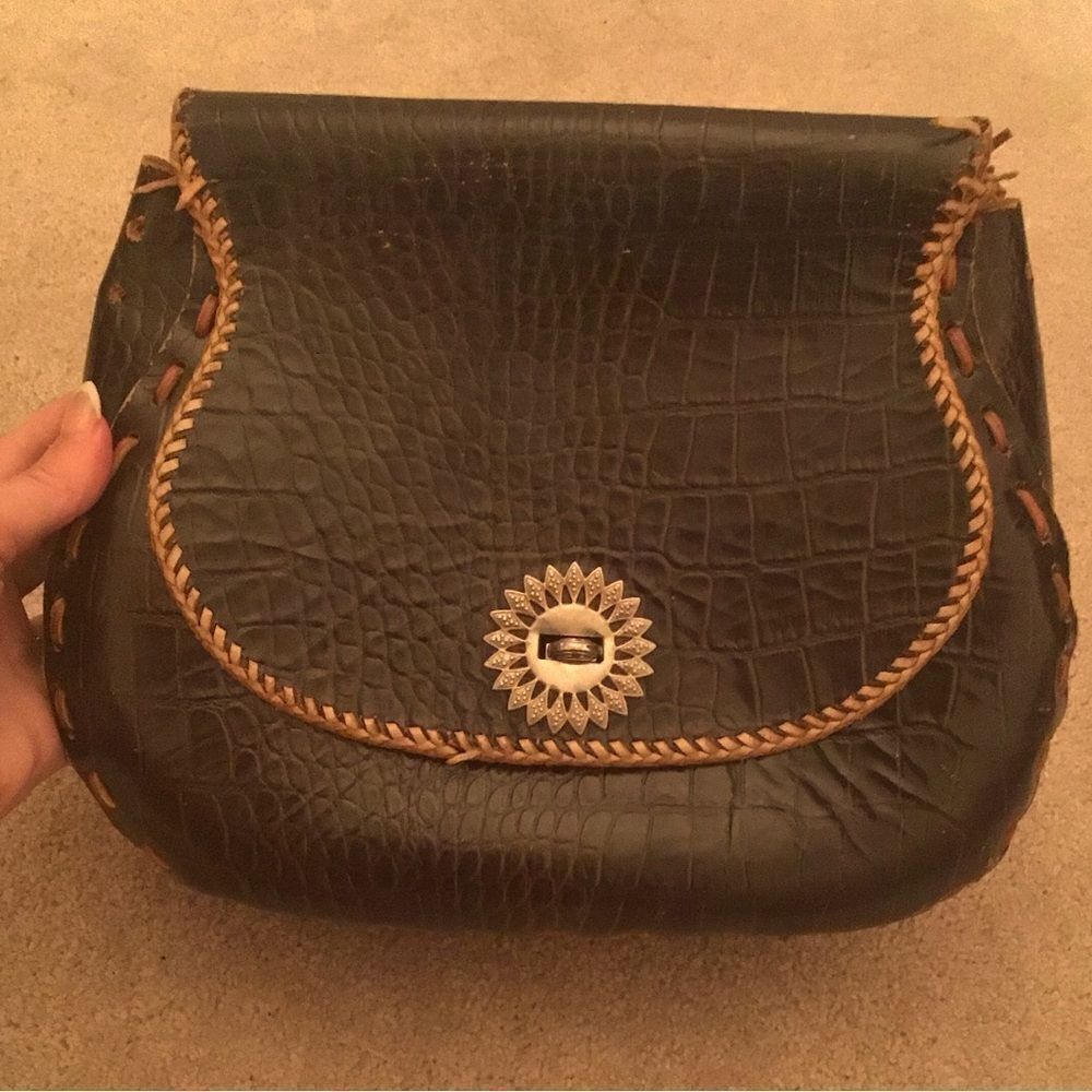 Vintage Hand Tooled Brown Leather Shoulder Handbag Purse- READ all